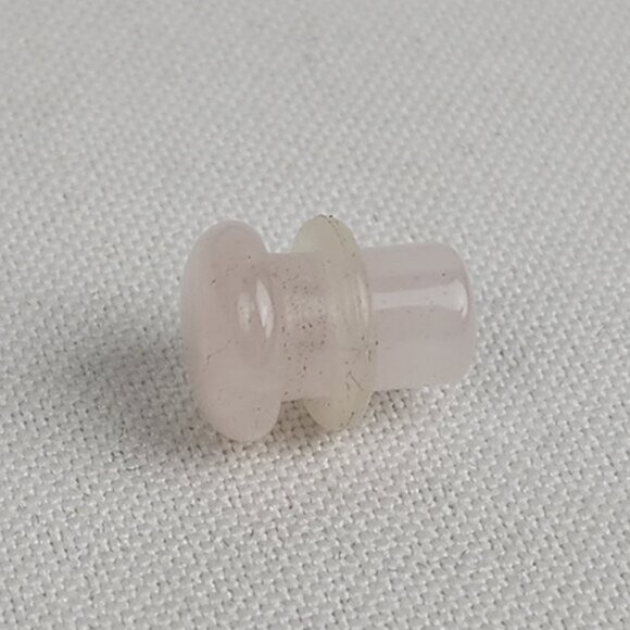 Rose Quartz 3/16 Stone Plugs Body Jewelry for Stretched Ears - Picture 3 of 5